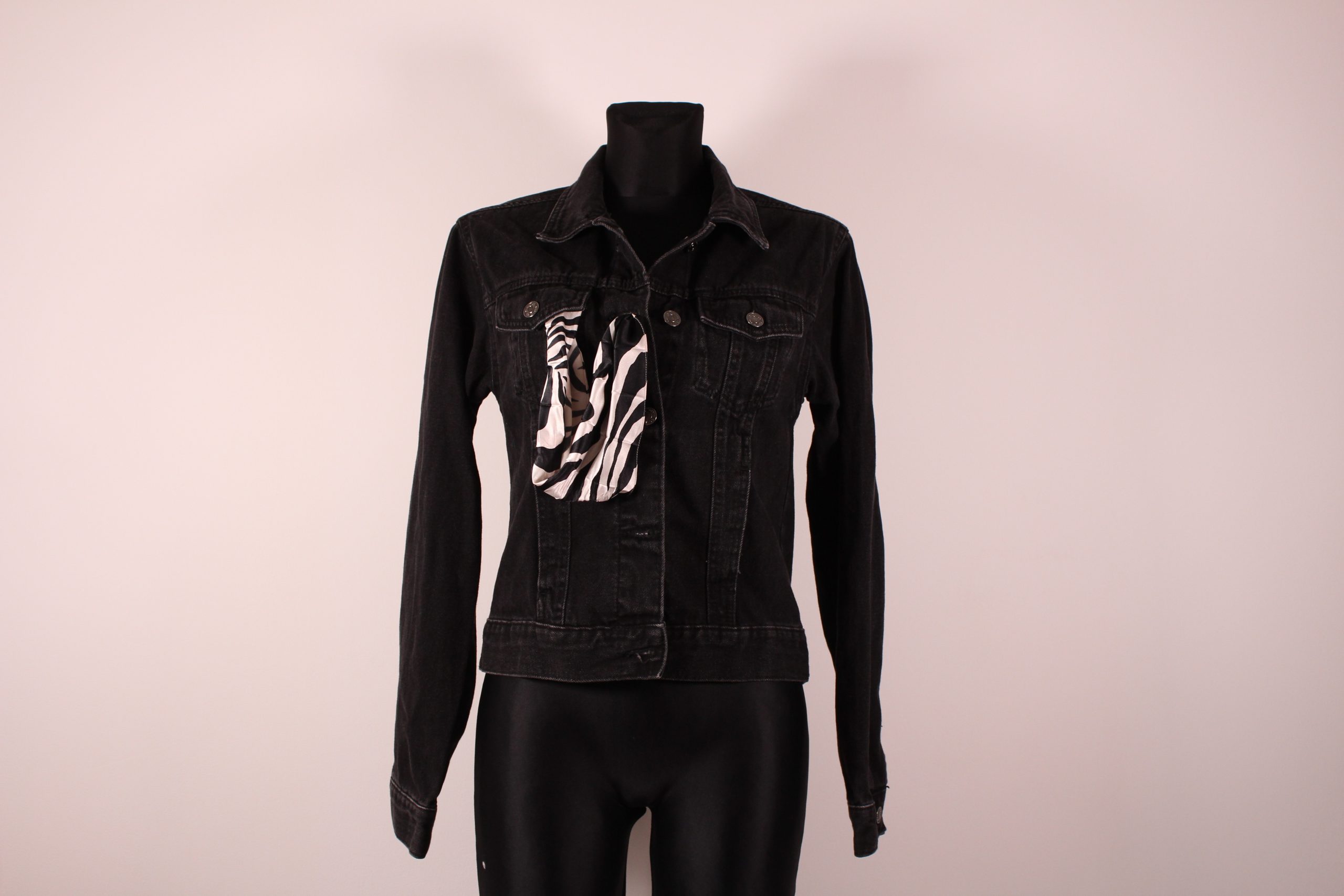 The Show Must Go On - size 36 - Imagen 4